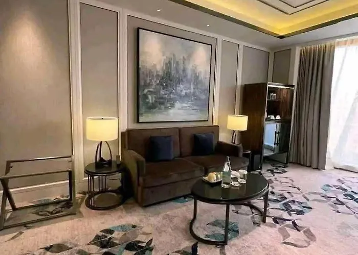 Отель Okura Манила